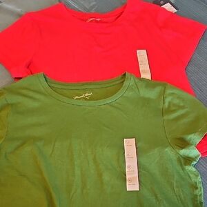 Universal Thread Red and Green Short Sleeve Tees